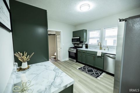 Tiny photo for 2016 N Market Street, Kokomo, IN 46901 (MLS # 202624648)