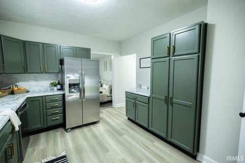 Tiny photo for 2016 N Market Street, Kokomo, IN 46901 (MLS # 202624648)