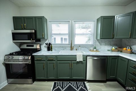 Tiny photo for 2016 N Market Street, Kokomo, IN 46901 (MLS # 202624648)
