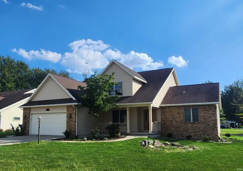 Photo of 506 Bay Circle Drive, Warsaw, IN 46580 (MLS # 202539912)