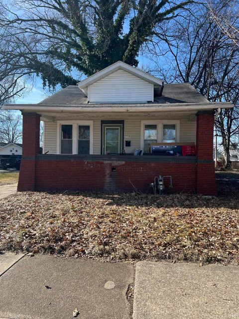 Photo of 1117 Lodge Avenue, Evansville, IN 47714 (MLS # 202604638)