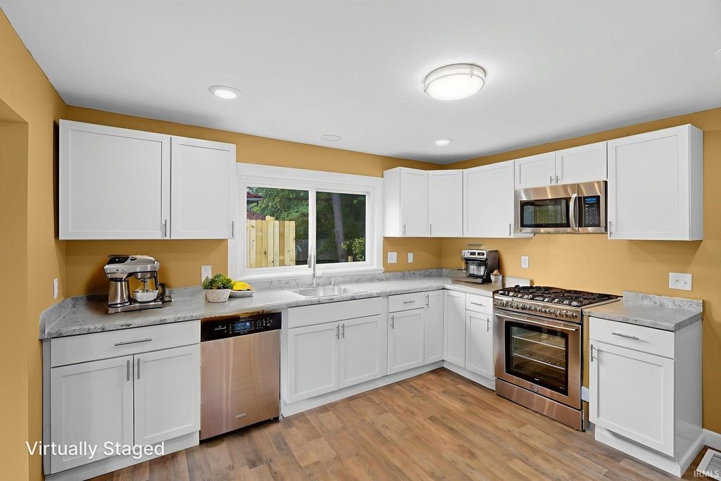 Photo of 812 Water Street, Boonville, IN 47601 (MLS # 202540622)