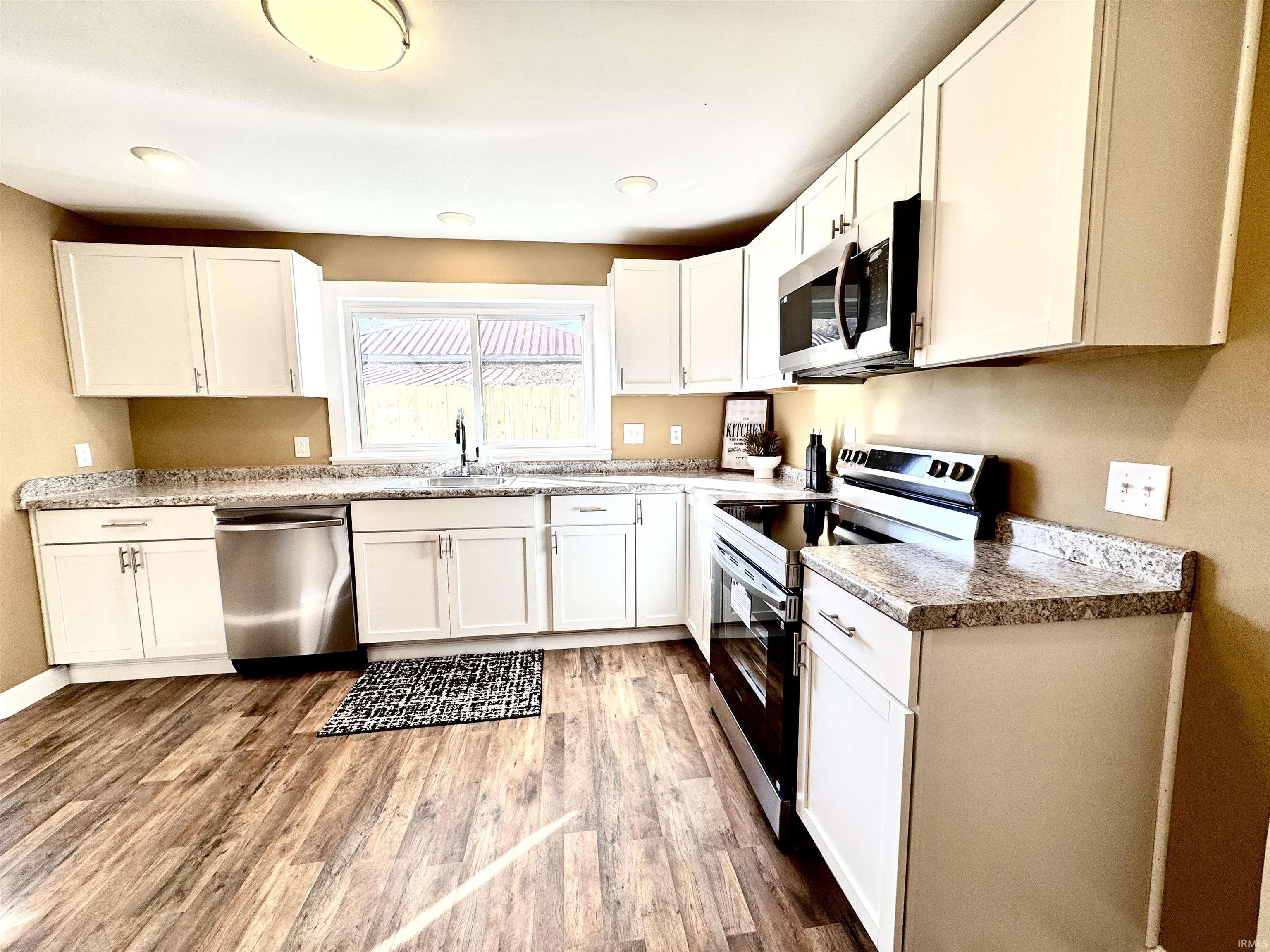 Boonville, Indiana 47601, United States, 3 Bedrooms Bedrooms, ,2 BathroomsBathrooms,Residential,Pending,223258