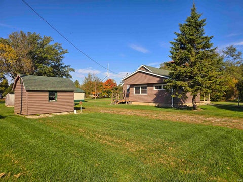 Tiny photo for 102 N East Street, Hartford City, IN 47348 (MLS # 202642455)