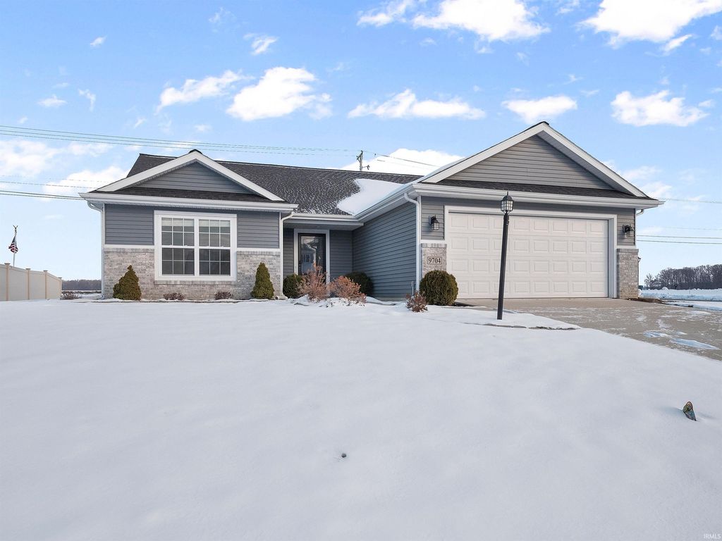 Photo of 9704 Chadwick Lane, Fort Wayne, IN 46808 (MLS # 202549650)