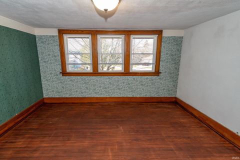 Tiny photo for 1610 Lane Avenue, Elkhart, IN 46516 (MLS # 202607682)