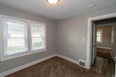 Tiny photo for 2416 Morton Avenue, Elkhart, IN 46517 (MLS # 202618692)
