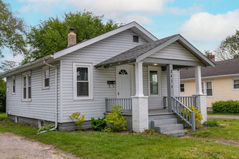 Tiny photo for 2416 Morton Avenue, Elkhart, IN 46517 (MLS # 202618692)
