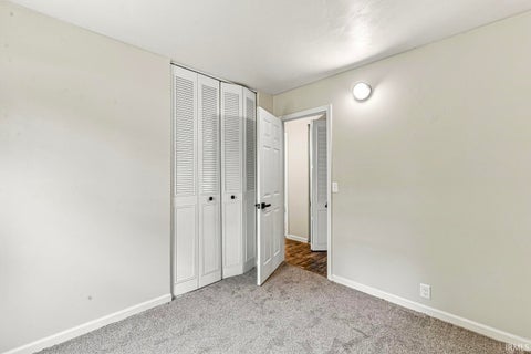 Tiny photo for 554 Ivy Court, Nappanee, IN 46550 (MLS # 202635093)