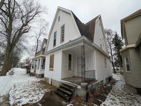Tiny photo for 318 W Butler Street, Fort Wayne, IN 46802 (MLS # 202604985)