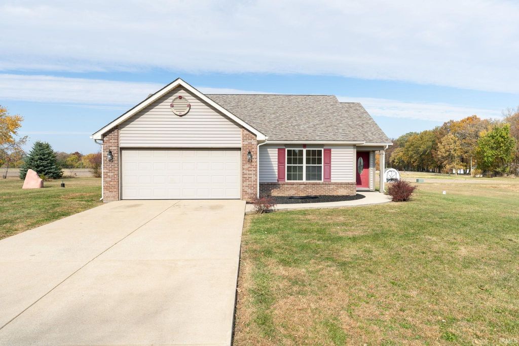 Photo of 5311 E Chandler Drive, Monticello, IN 47960 (MLS # 202544963)