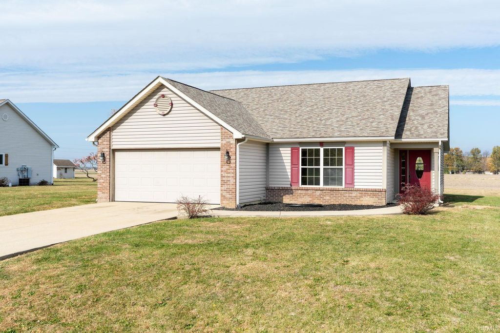 Photo of 5311 E Chandler Drive, Monticello, IN 47960 (MLS # 202544963)