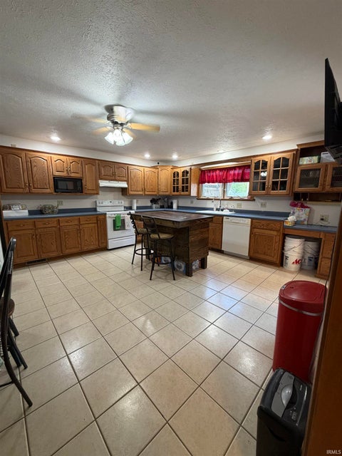 Tiny photo for 124 6Th Street, Covington, IN 47932 (MLS # 202615606)