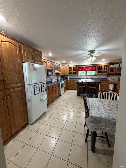 Tiny photo for 124 6Th Street, Covington, IN 47932 (MLS # 202615606)