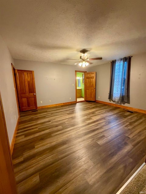 Tiny photo for 124 6Th Street, Covington, IN 47932 (MLS # 202615606)