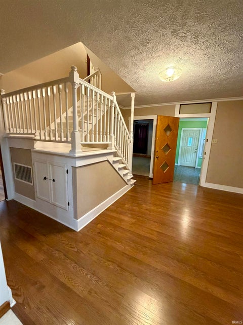Tiny photo for 124 6Th Street, Covington, IN 47932 (MLS # 202615606)