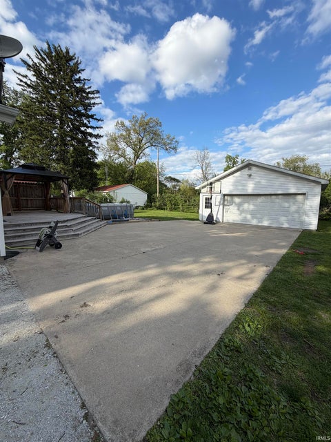 Tiny photo for 124 6Th Street, Covington, IN 47932 (MLS # 202615606)