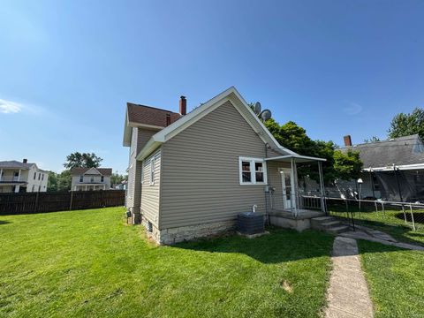 Tiny photo for 108 E 2nd Street, Peru, IN 46970 (MLS # 202618860)