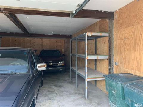 Tiny photo for 1415 S Meeker Avenue, Muncie, IN 47302 (MLS # 202607244)