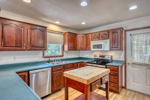 Tiny photo for 4284 E State Road 264 Road, Ferdinand, IN 47532 (MLS # 202642107)