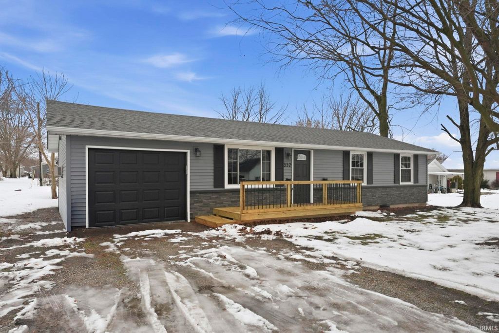 Photo of 332 W Pleasant Street, Churubusco, IN 46723 (MLS # 202548736)