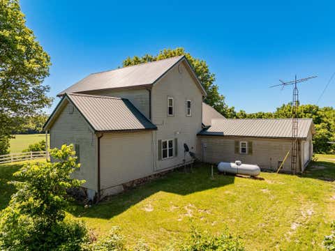 Tiny photo for 1055 E 300 N Road, New Castle, IN 47362 (MLS # 202625504)