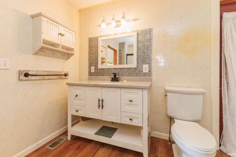 Tiny photo for 1055 E 300 N Road, New Castle, IN 47362 (MLS # 202625504)