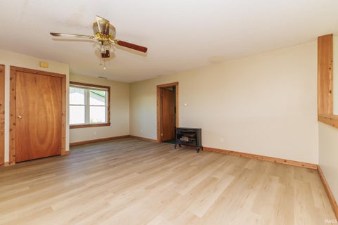 Tiny photo for 1055 E 300 N Road, New Castle, IN 47362 (MLS # 202625504)