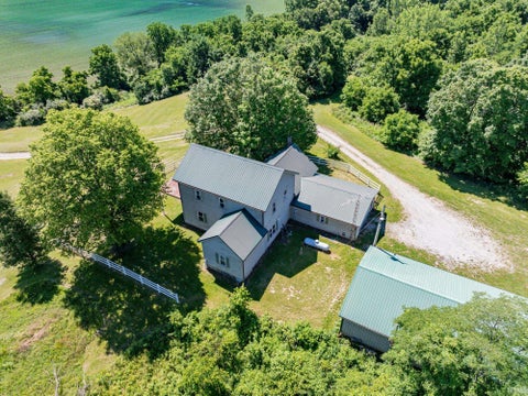 Photo of 1055 E 300 N Road, New Castle, IN 47362 (MLS # 202625504)