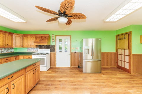 Tiny photo for 1055 E 300 N Road, New Castle, IN 47362 (MLS # 202625504)
