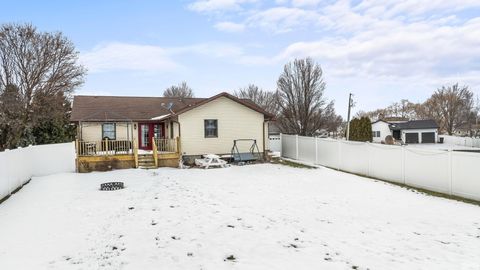 Tiny photo for 215 S Easterday Drive, Shipshewana, IN 46565 (MLS # 202604593)