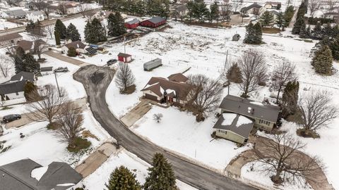 Tiny photo for 215 S Easterday Drive, Shipshewana, IN 46565 (MLS # 202604593)