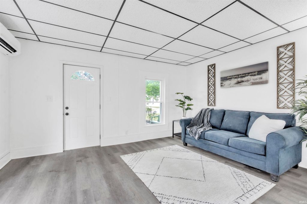 Photo of 909 W Market Street, Bluffton, IN 46714 (MLS # 202603722)