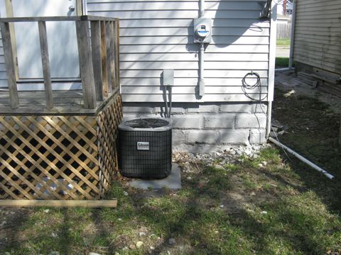 Tiny photo for 3530 Oliver Street, Fort Wayne, IN 46806 (MLS # 202612535)