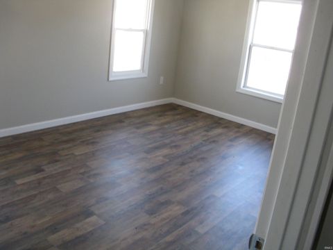 Tiny photo for 3530 Oliver Street, Fort Wayne, IN 46806 (MLS # 202612535)