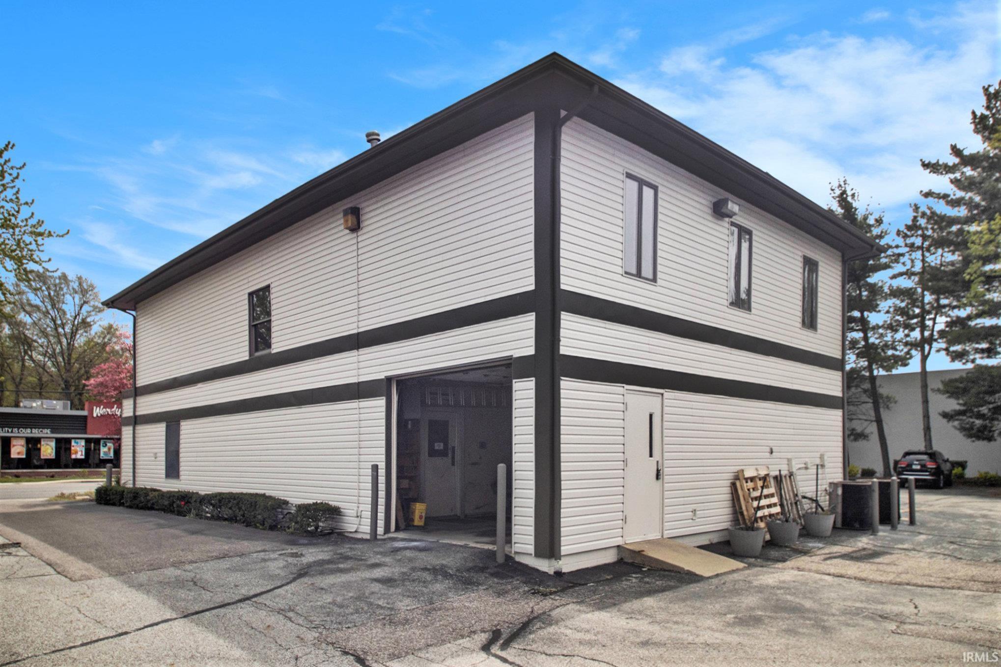 Elkhart, Indiana 46514, United States, ,Commercial,Active,59166