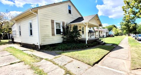 Photo of 2520 Lynn Avenue, Fort Wayne, IN 46805 (MLS # 202536218)