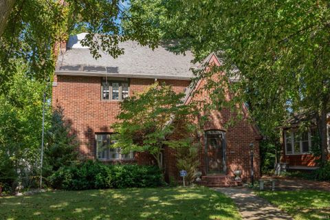 Photo of 1315 Sunnymede Avenue, South Bend, IN 46615 (MLS # 202541020)
