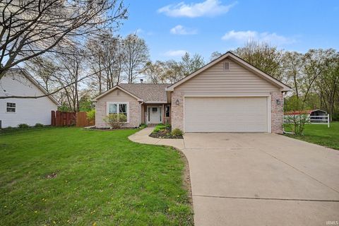 Photo of 20 Equinox Court, Lafayette, IN 47909 (MLS # 202613305)