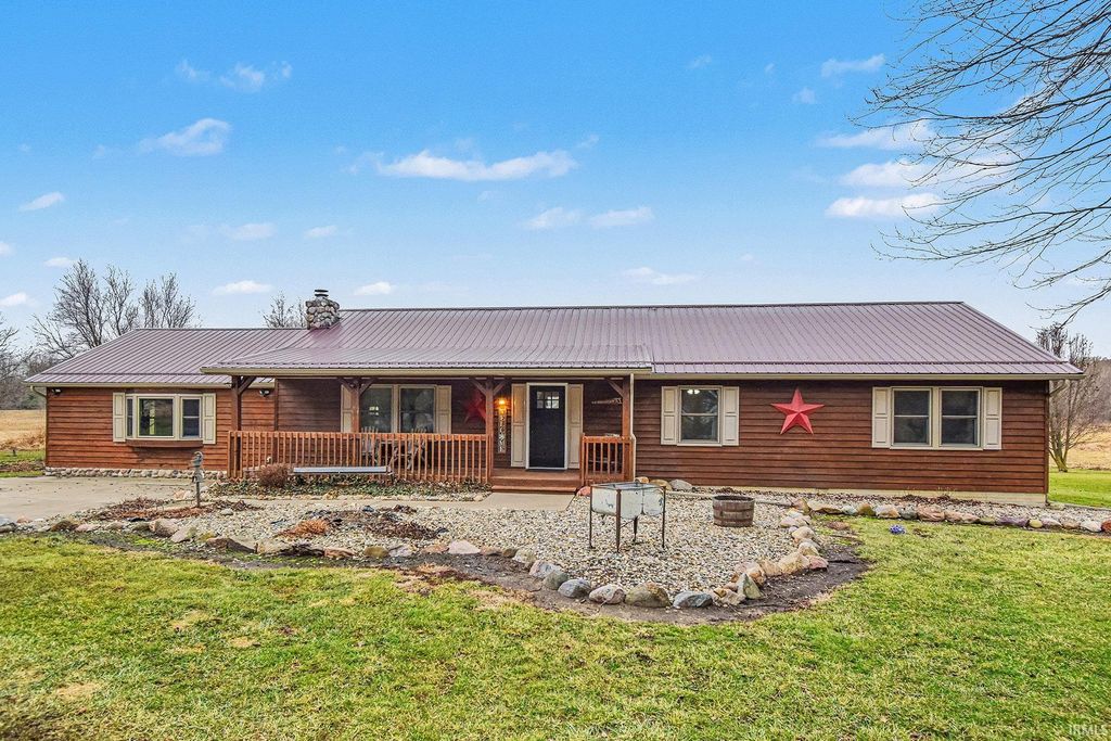 Photo of 10013 S 675 W Road, Silver Lake, IN 46982 (MLS # 202600330)