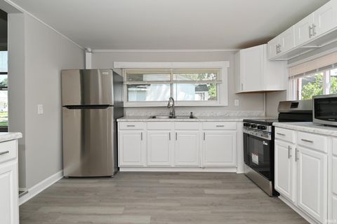 Tiny photo for 805 S 17th Street, Elwood, IN 46036 (MLS # 202618304)
