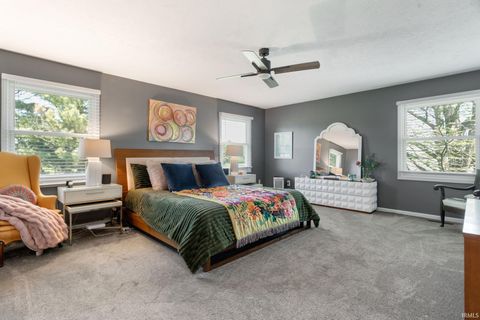 Tiny photo for 15609 Fieldcrest Court, Granger, IN 46530 (MLS # 202618599)