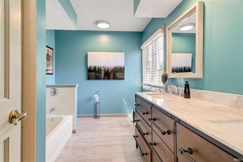 Tiny photo for 15609 Fieldcrest Court, Granger, IN 46530 (MLS # 202618599)