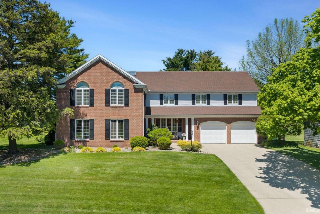Photo of 15609 Fieldcrest Court, Granger, IN 46530 (MLS # 202618599)