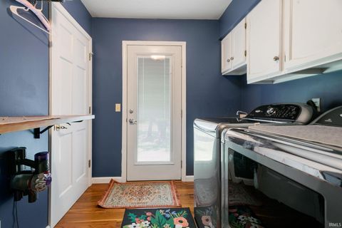 Tiny photo for 15609 Fieldcrest Court, Granger, IN 46530 (MLS # 202618599)