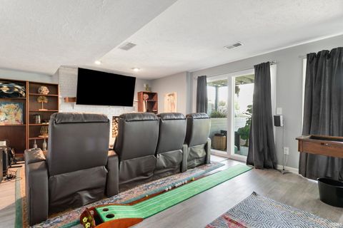 Tiny photo for 15609 Fieldcrest Court, Granger, IN 46530 (MLS # 202618599)