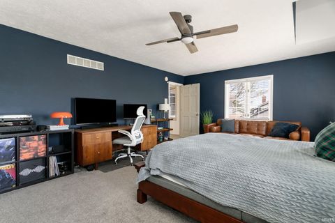 Tiny photo for 15609 Fieldcrest Court, Granger, IN 46530 (MLS # 202618599)