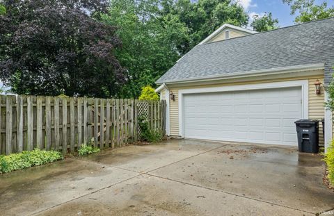 Tiny photo for 966 S Southernview Drive, Lafayette, IN 47909 (MLS # 202625777)