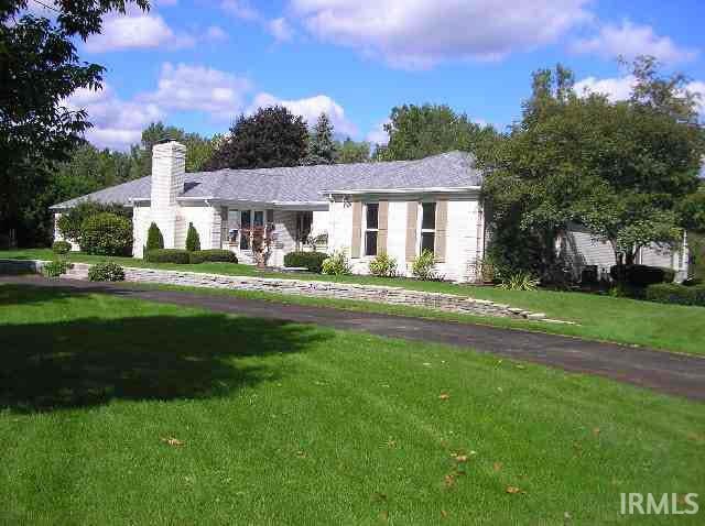 Photo of 1704 Brookwood Dr. DR, Elkhart, IN 46514 (MLS # 202639482)