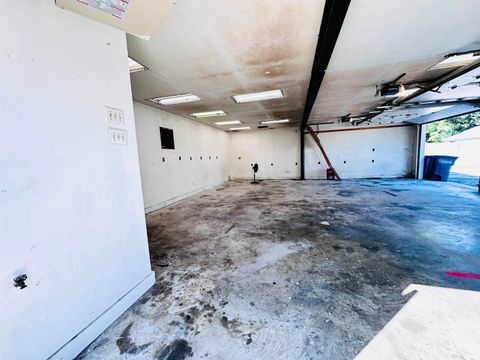 Tiny photo for 2415 N Apperson Way Street, Kokomo, IN 46901 (MLS # 202537796)